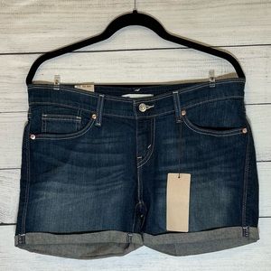 *NWT* Levi’s midi short pant size 13 *Juniors*